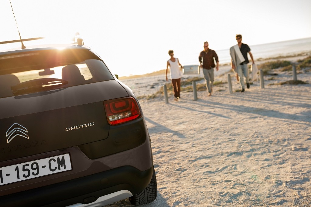 1475655661_Citroen_C4_Cactus_Rip_Curl__2_