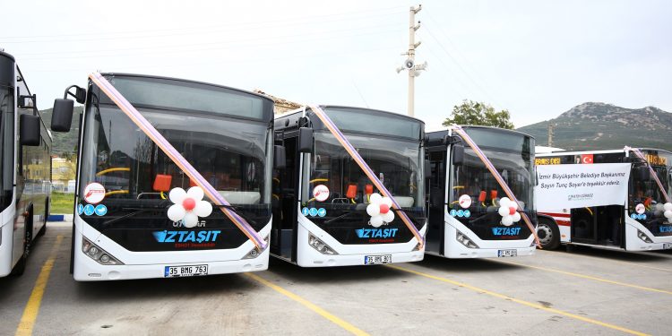 Otokar’ın Centro ve Kent LF’leri  Yeni Foça’da Hizmete Başladı