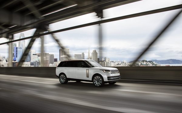 Jaguar Land Rover Gelecek 5 Yıl İçinde  Elektrikli Modern Lüks Araçları için 15 Milyar Sterlin Harcayacak…