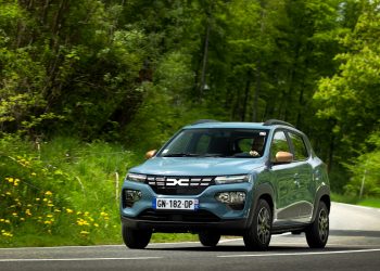 TÜRKİYE’NİN EN ULAŞILABİLİR %100 ELEKTRİKLİ MODELİ  YENİ DACIA SPRING TÜRKİYE’DE!!