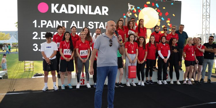 Toyota Otomotiv Sanayi Türkiye, Geleneksel Ekiden Yarışları ile Çalışanlarının Takım Ruhunu Güçlendiriyor!