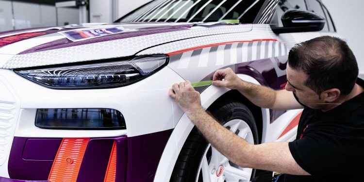 “Kişiye Özel Bir Kostüm Gibi”: Audi Q6 E-tron