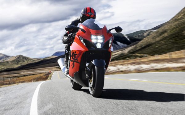 Suzuki Hayabusa’nın 25. Yıl Dönümünü Kutluyor!