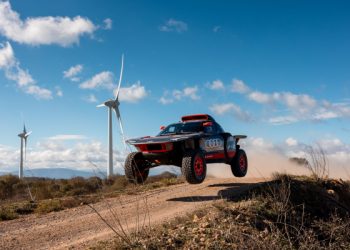 Audi RS Q e-tron Dakar’dan önceki son testini yaptı…