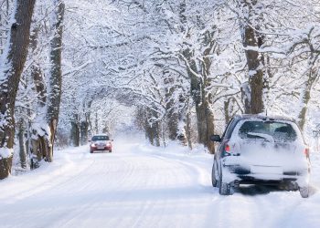 Kış Lastiği mi Yoksa Dört Mevsim Lastik mi?