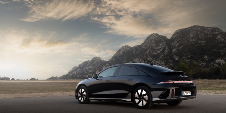 Hyundai IONIQ 6 Yepyeni Donanım Seviyesiyle İddiasını Artırıyor…